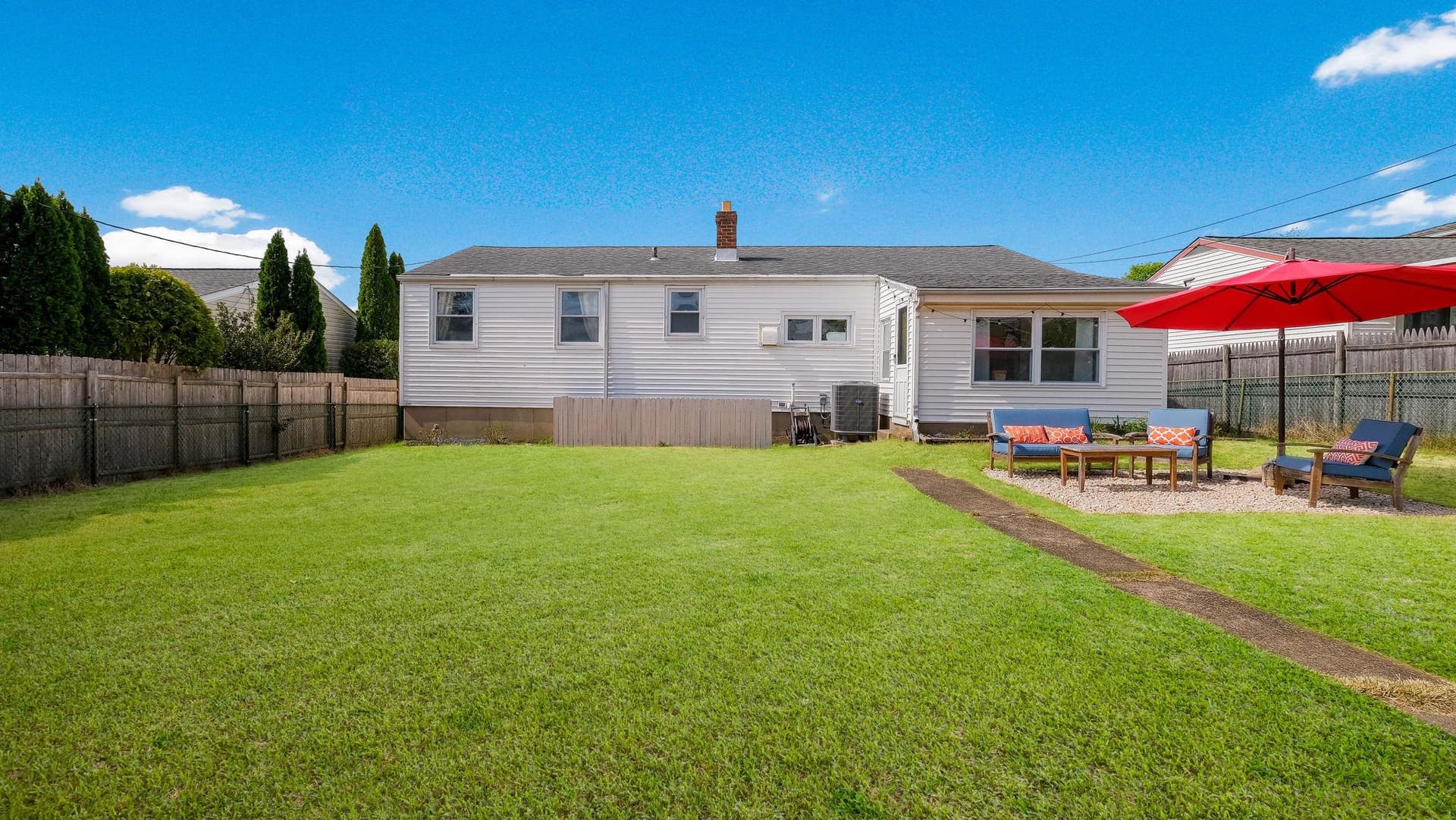 823 Regina Street photo 28