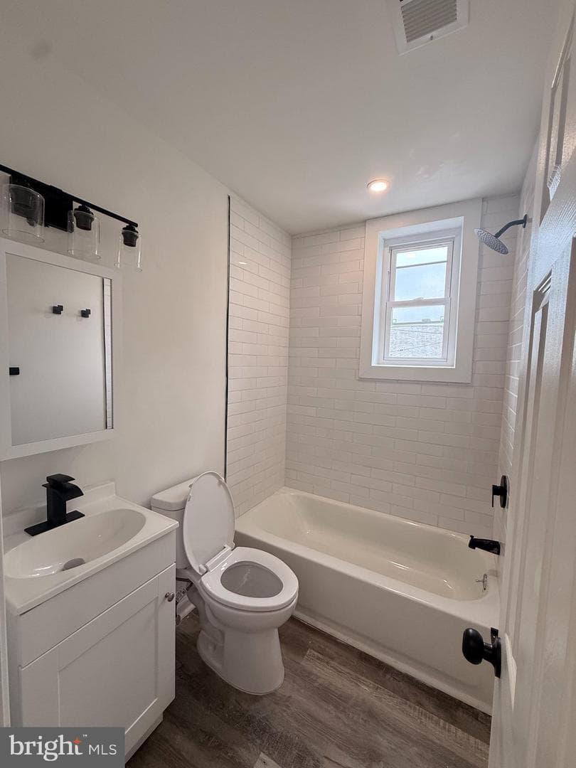 2124 S Shields Street photo 9