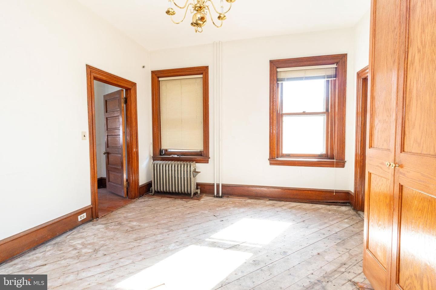 324 Wharton Street photo 6
