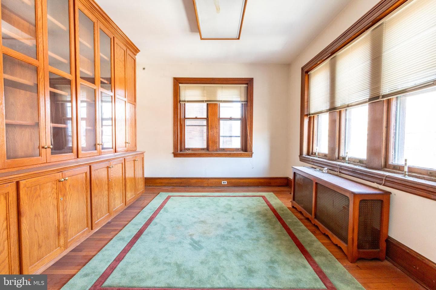 324 Wharton Street photo 8