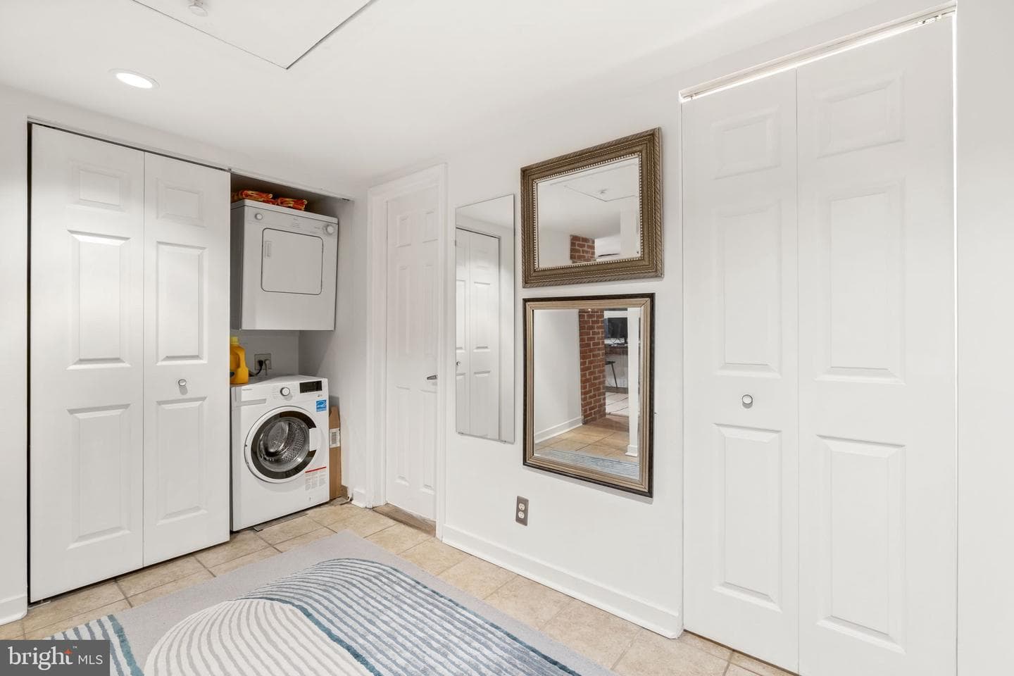 301 Race Street #c002 photo 19