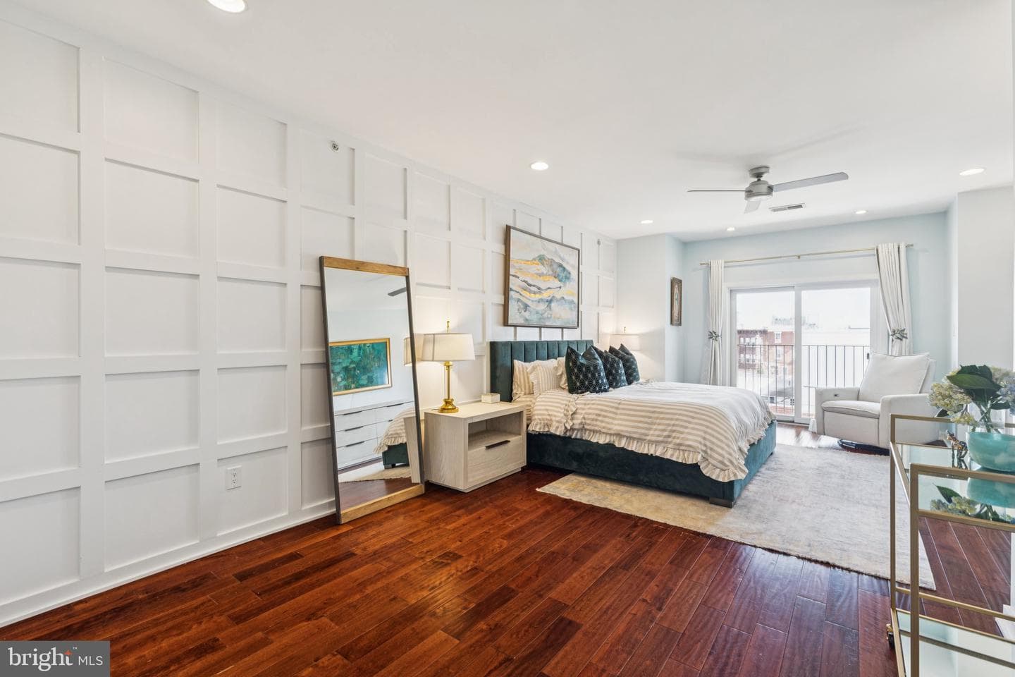 922 N Marshall Street photo 22