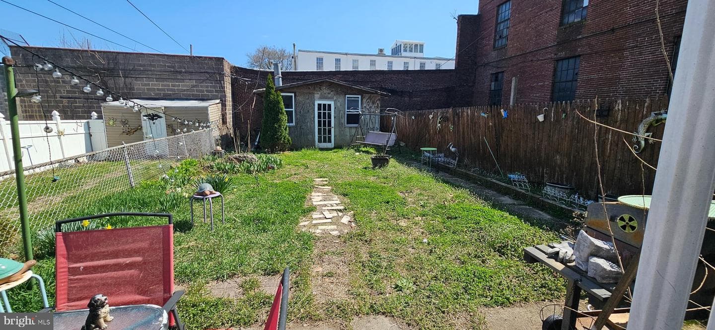 4535 Hedge Street photo 23