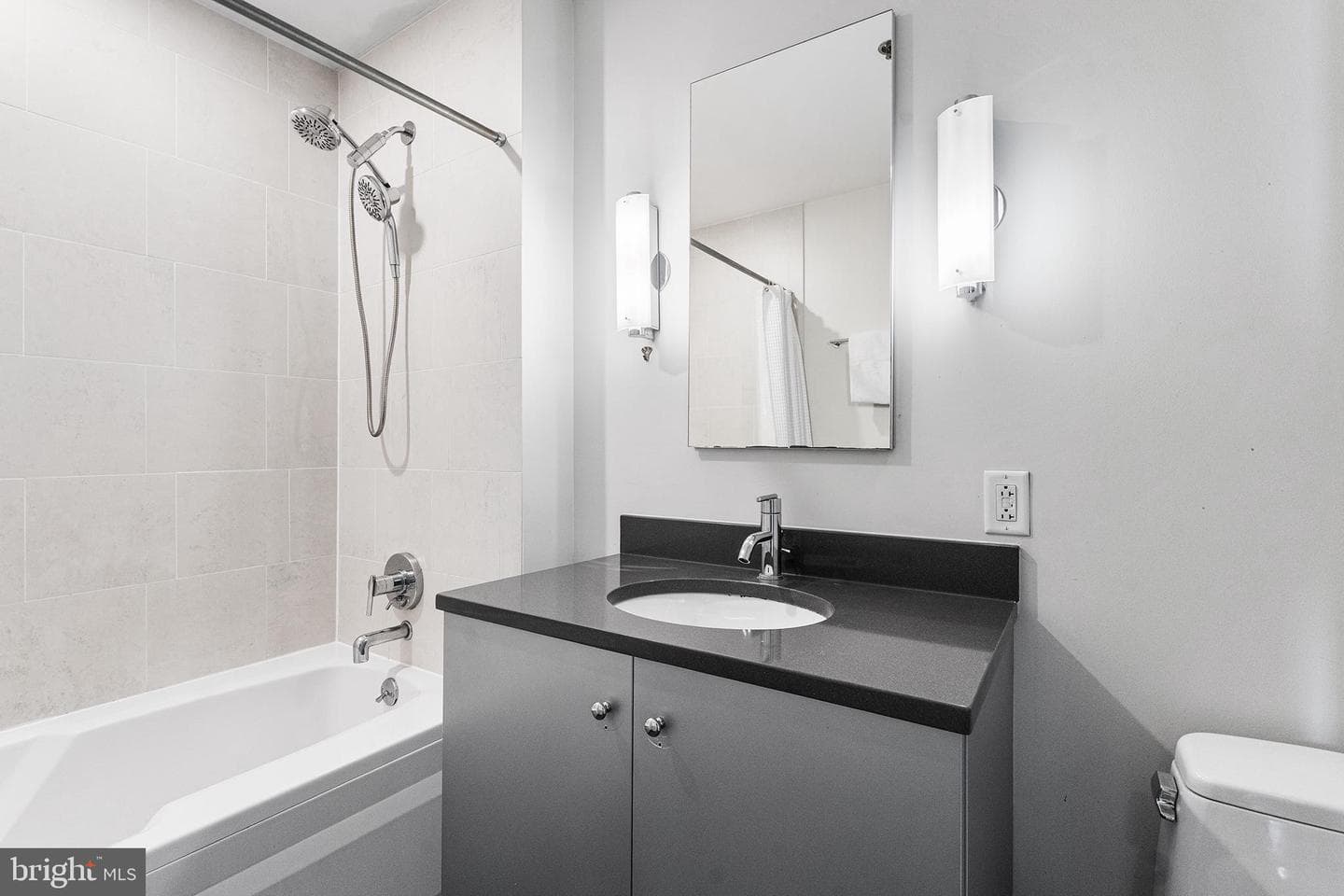 2101 Market Street #908 photo 19