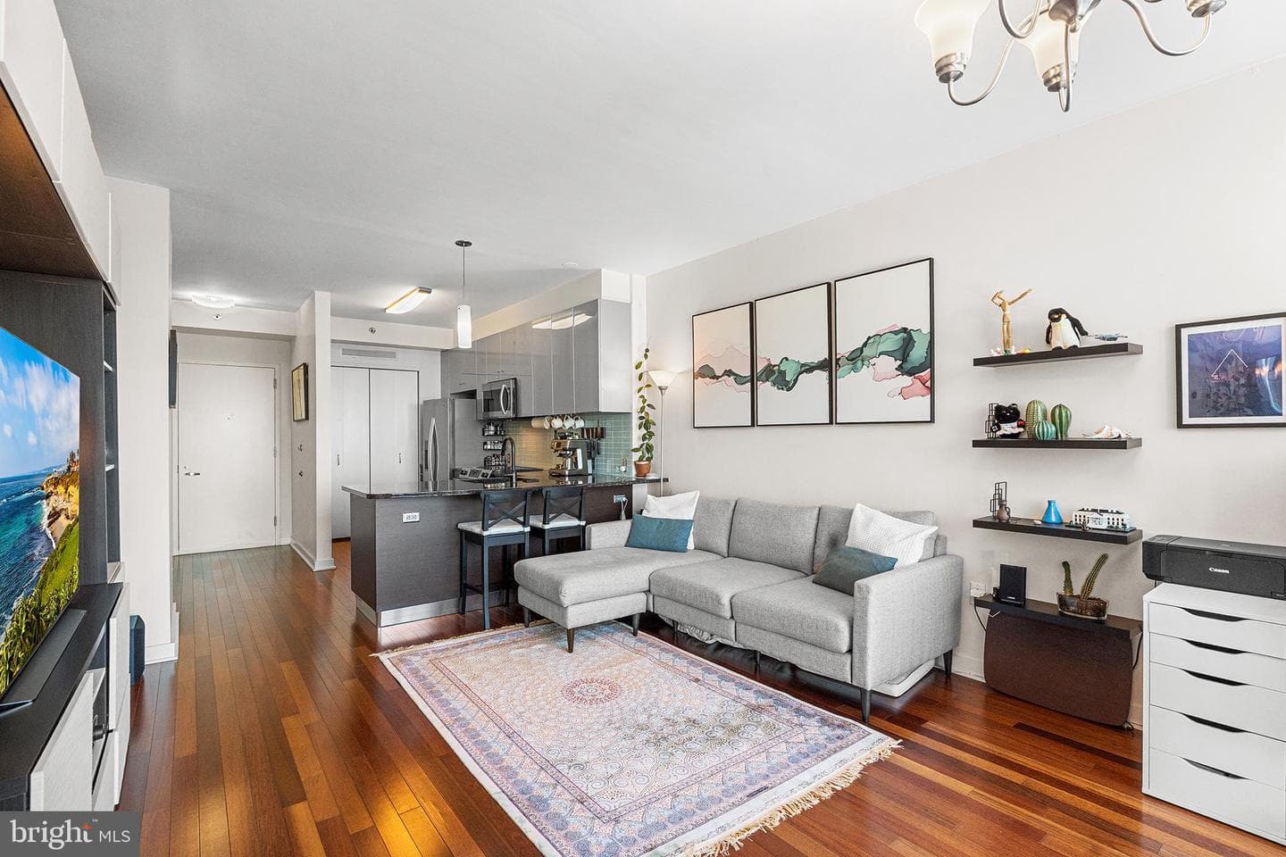 2101 Market Street #908 photo 5
