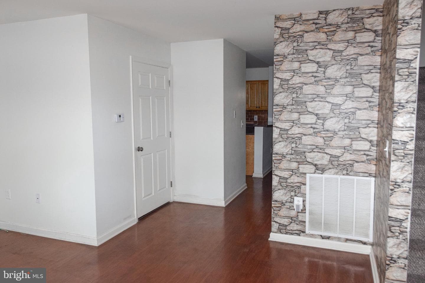 4619 Parrish Street photo 4