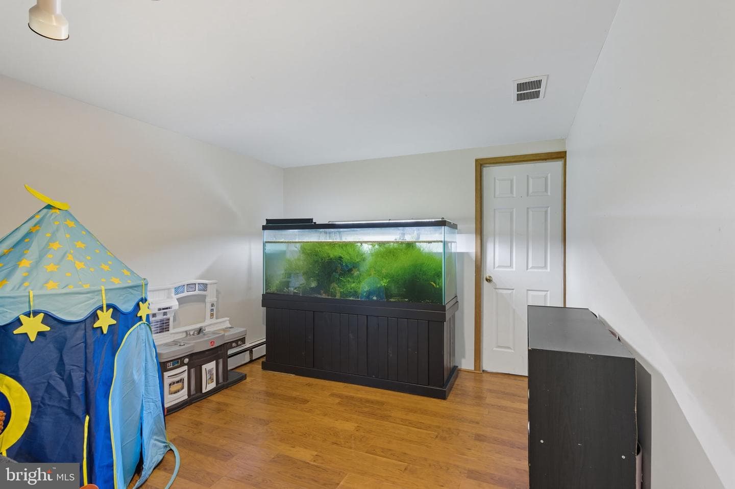 1028 Norvelt Drive photo 9