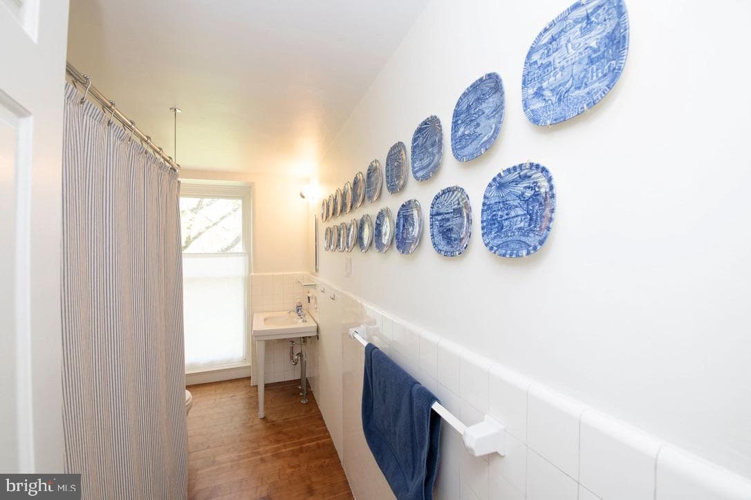 8830 Towanda Street/ Aka 505 W.Chestnut Hill Avenue photo 41