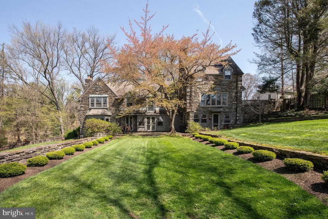 8830 Towanda Street/ Aka 505 W.Chestnut Hill Avenue photo 65
