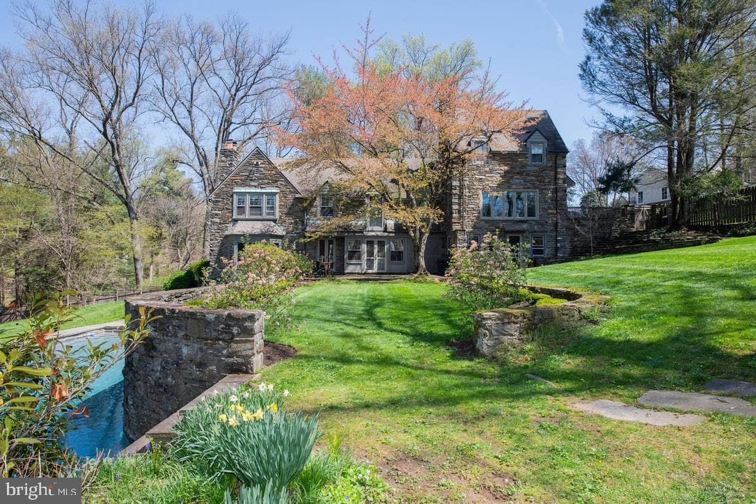 8830 Towanda Street/ Aka 505 W.Chestnut Hill Avenue photo 68