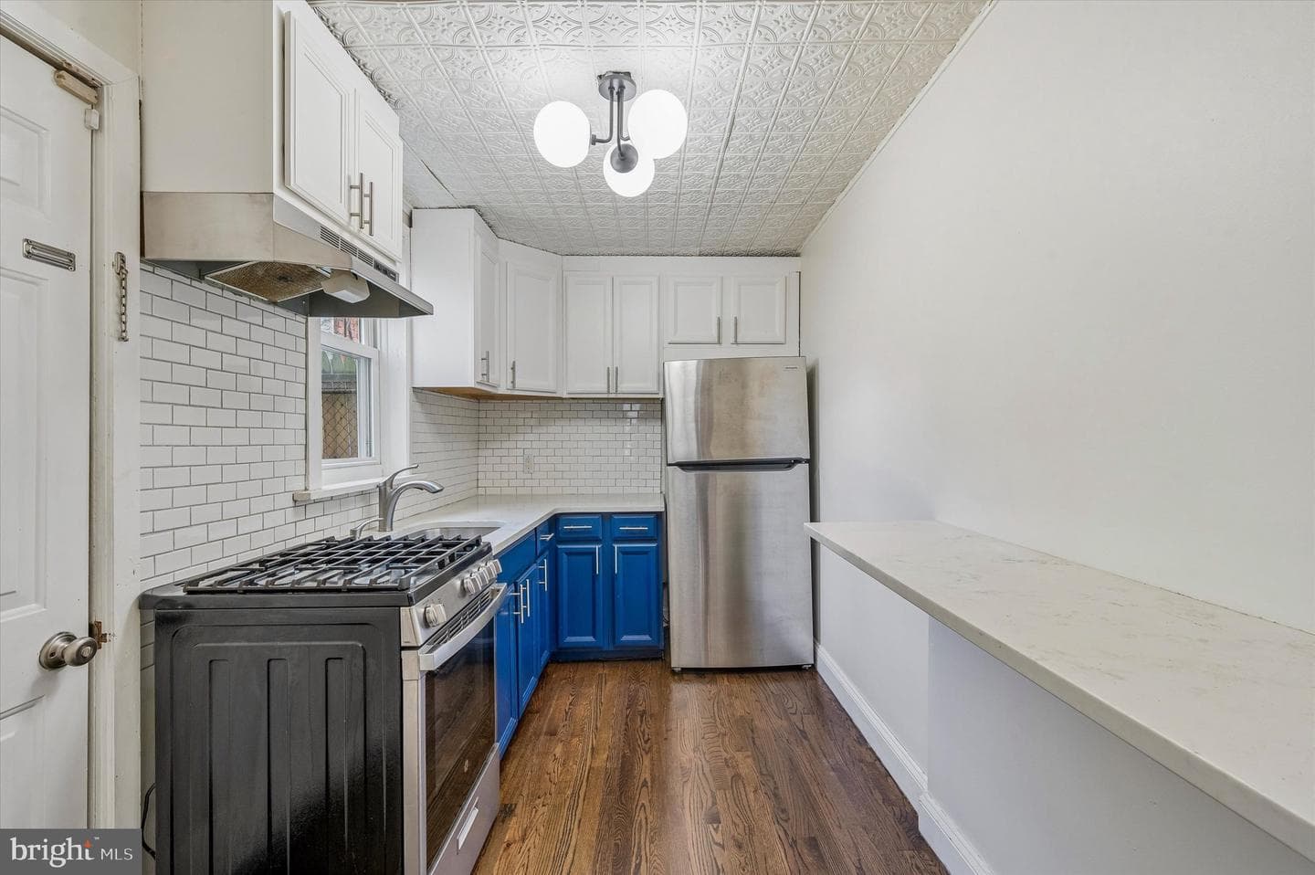 2531 Webb Street photo 7