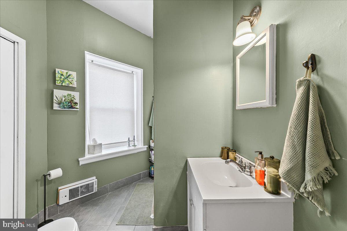 3517 Indian Queen Lane photo 26