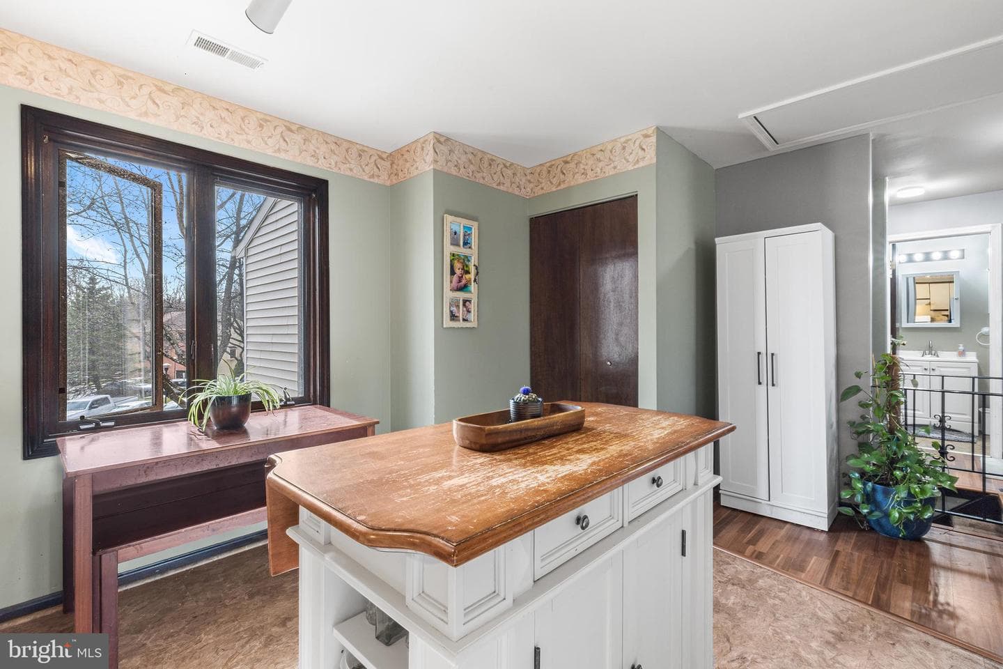 9019 Ayrdale Crescent #48a photo 11