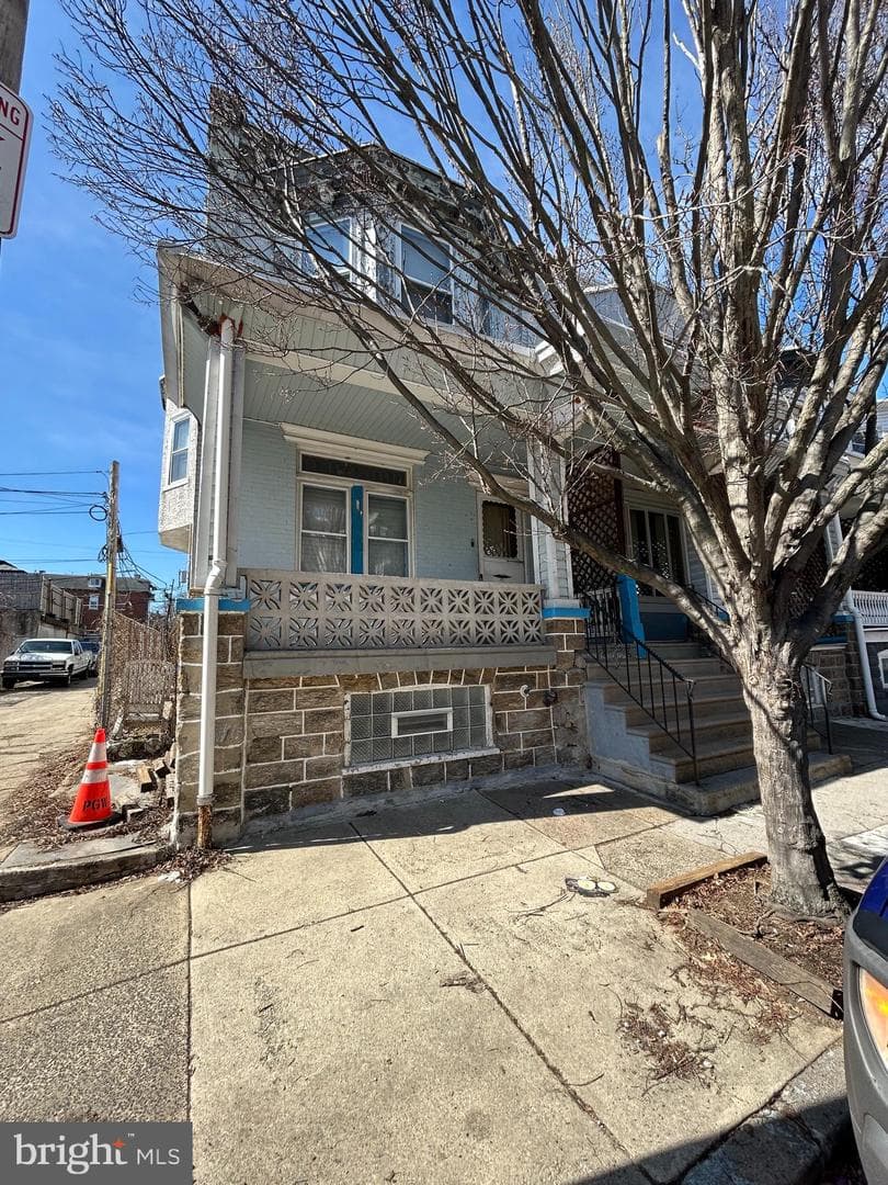 1138 S Paxon Street photo 5