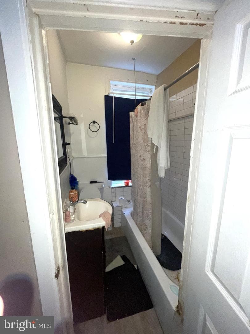 4231 Parrish Street photo 4