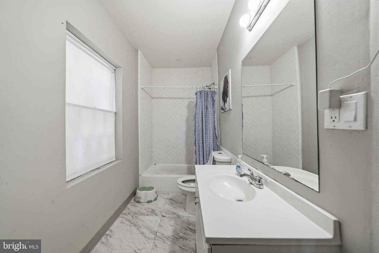 807 Cameron Street photo 12