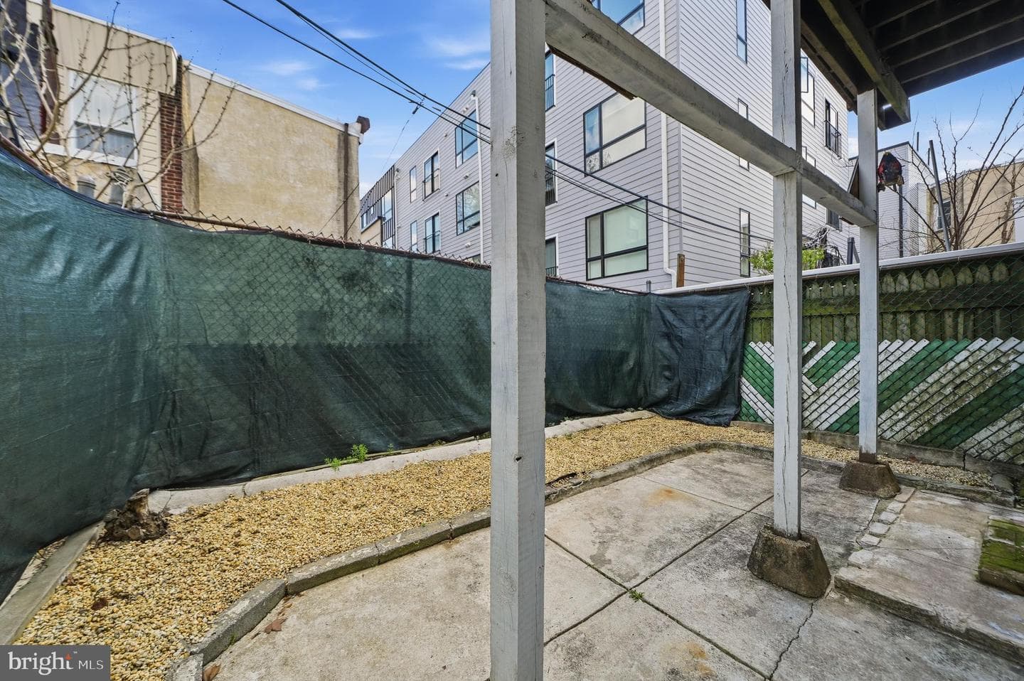 807 Cameron Street photo 17