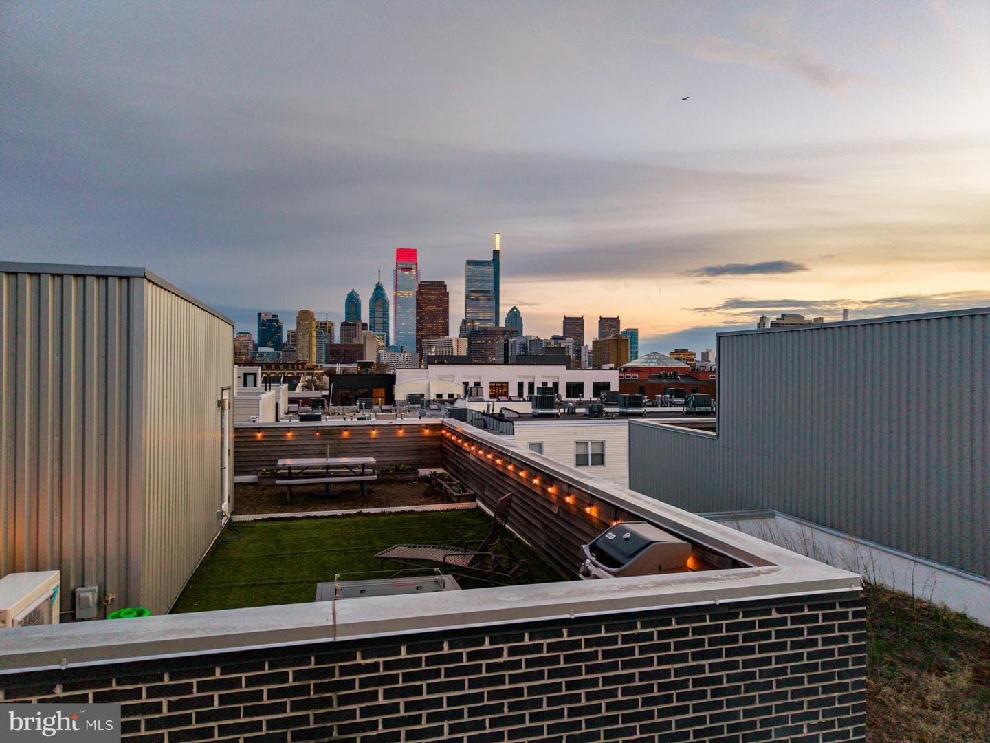 1720 Folsom Street #b photo 37