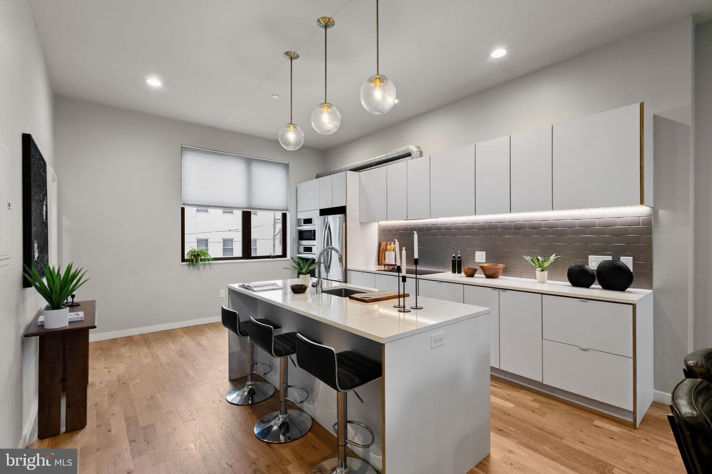 1720 Folsom Street #b photo 8