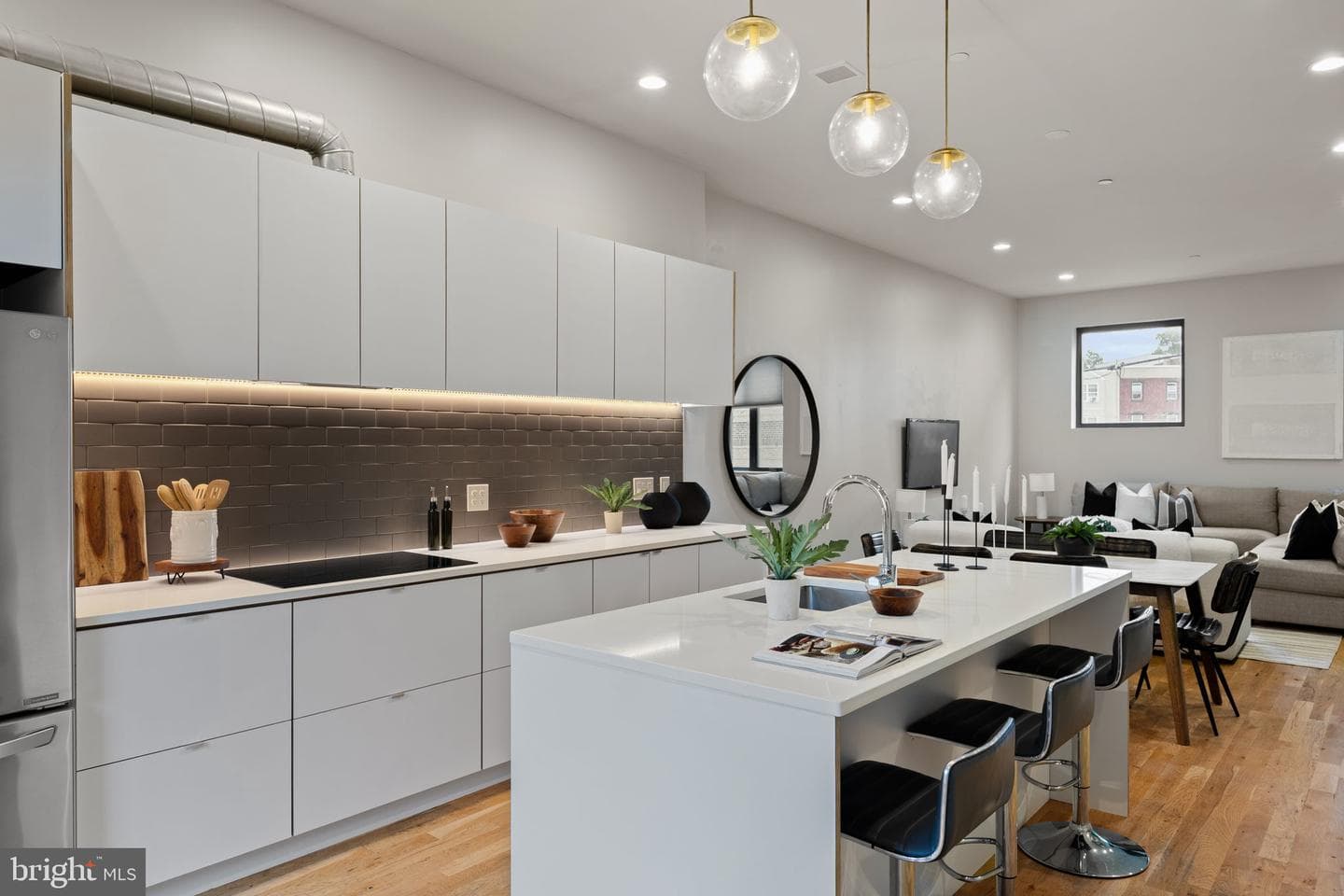 1720 Folsom Street #b photo 9