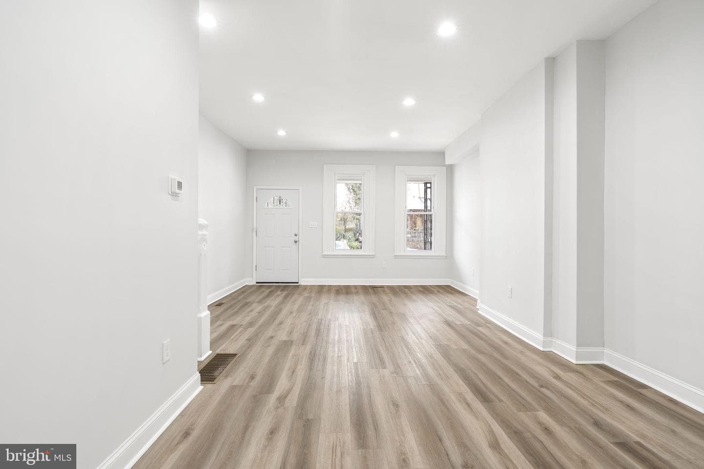 5312 Master Street photo 7