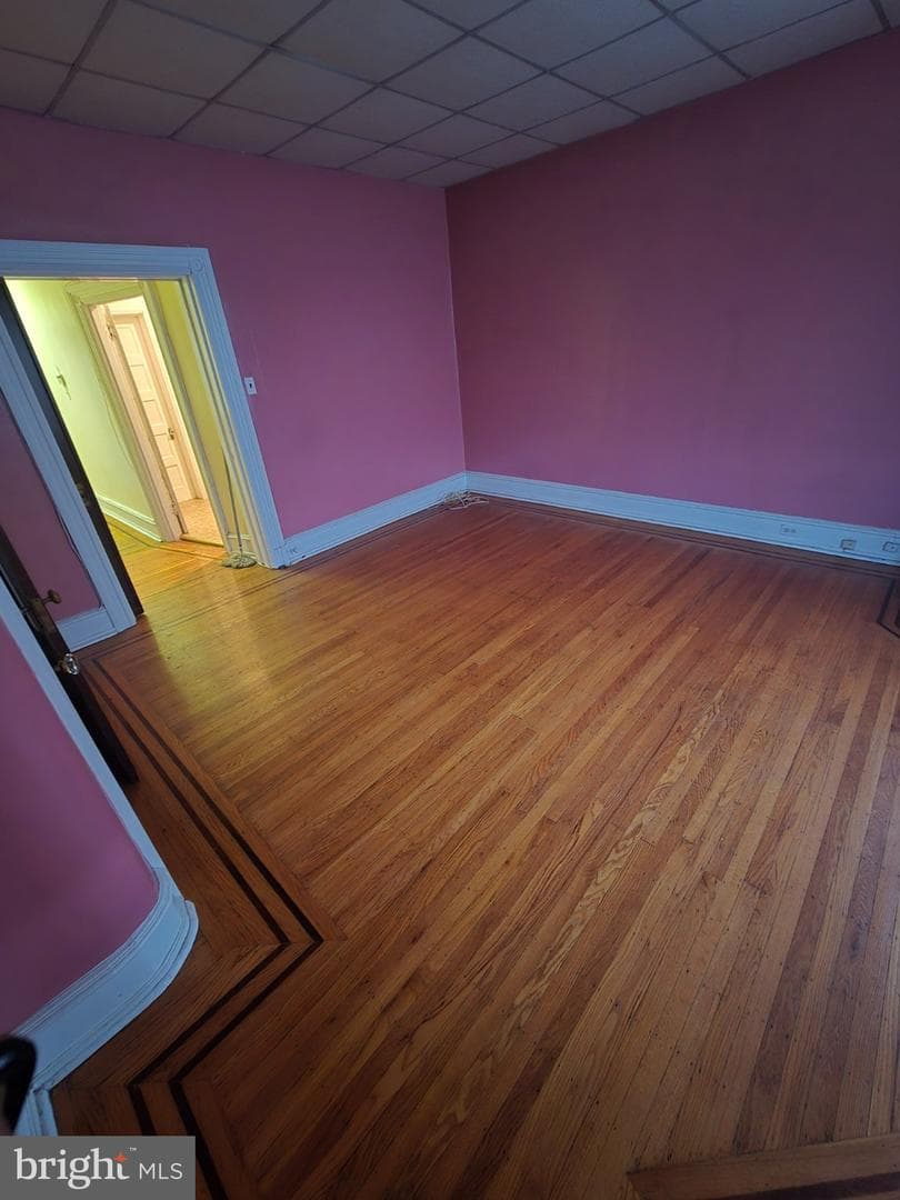 1426 Lindley Avenue photo 16