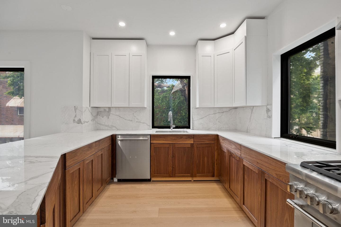706 Latona Street #j photo 6