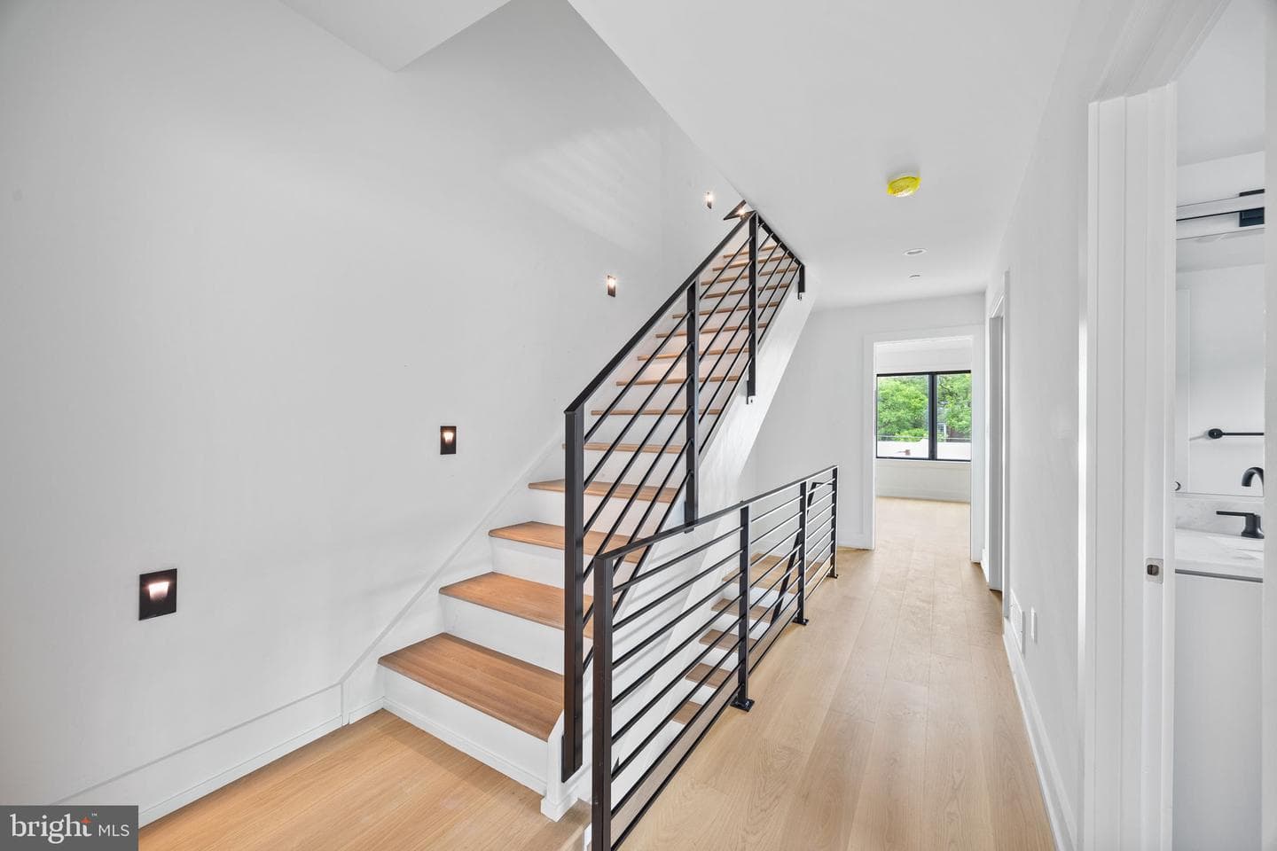 706 Latona Street #f photo 18