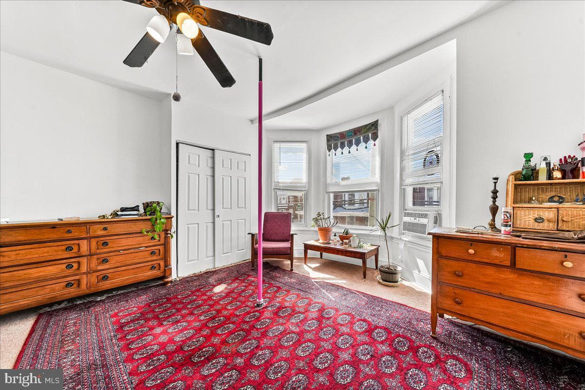 5451 Pine Street photo 22