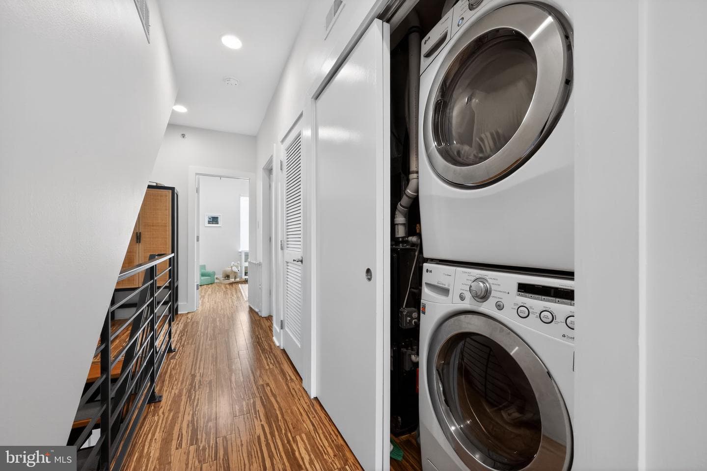 1114 Bainbridge Street #b photo 26