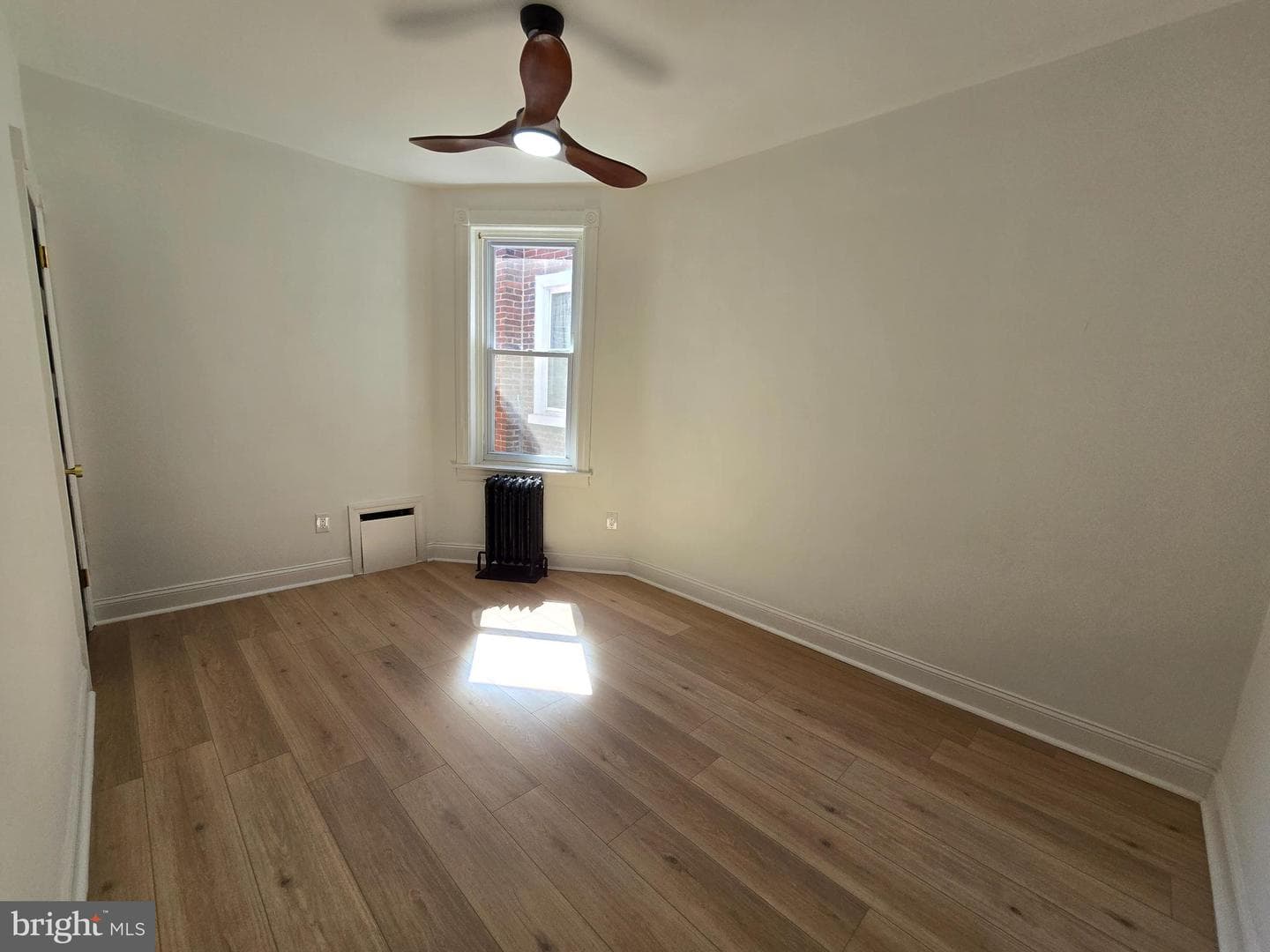 6118 Walton Avenue photo 23