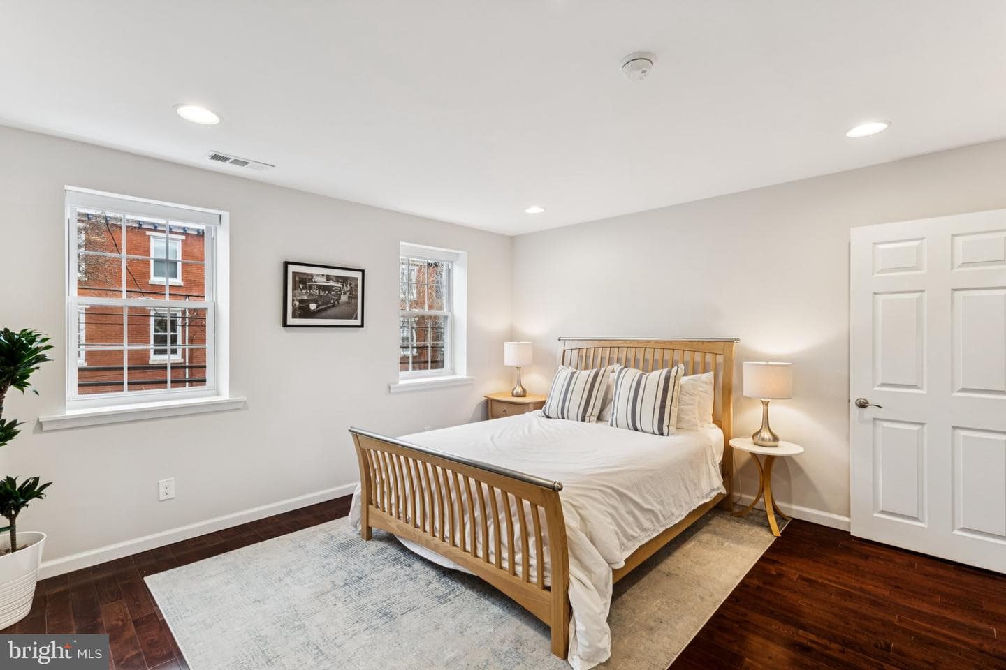 412 Dickinson Street photo 13
