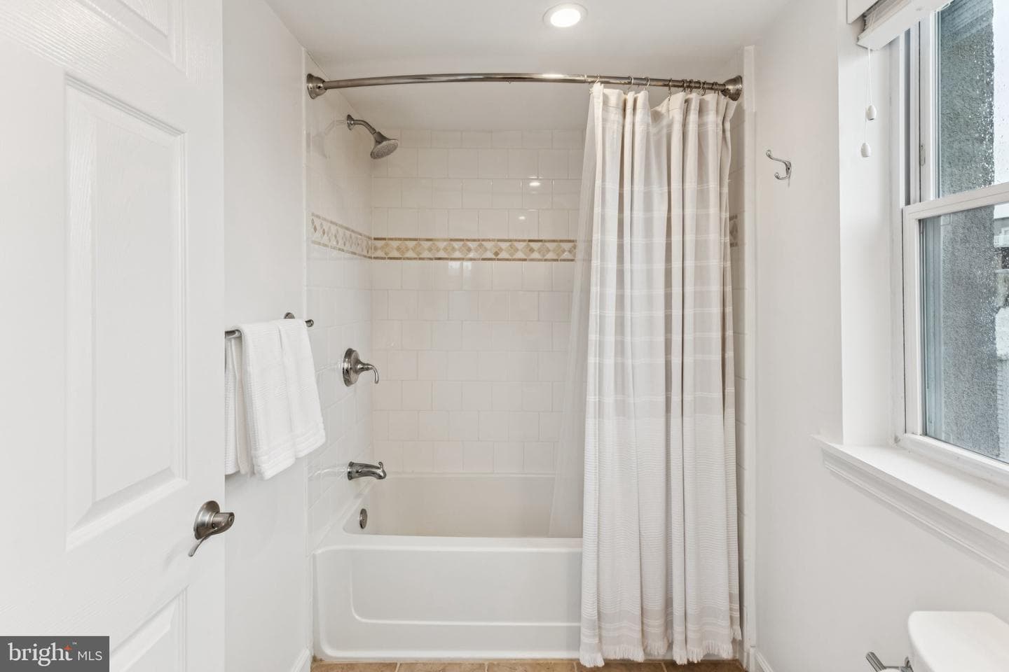 412 Dickinson Street photo 22