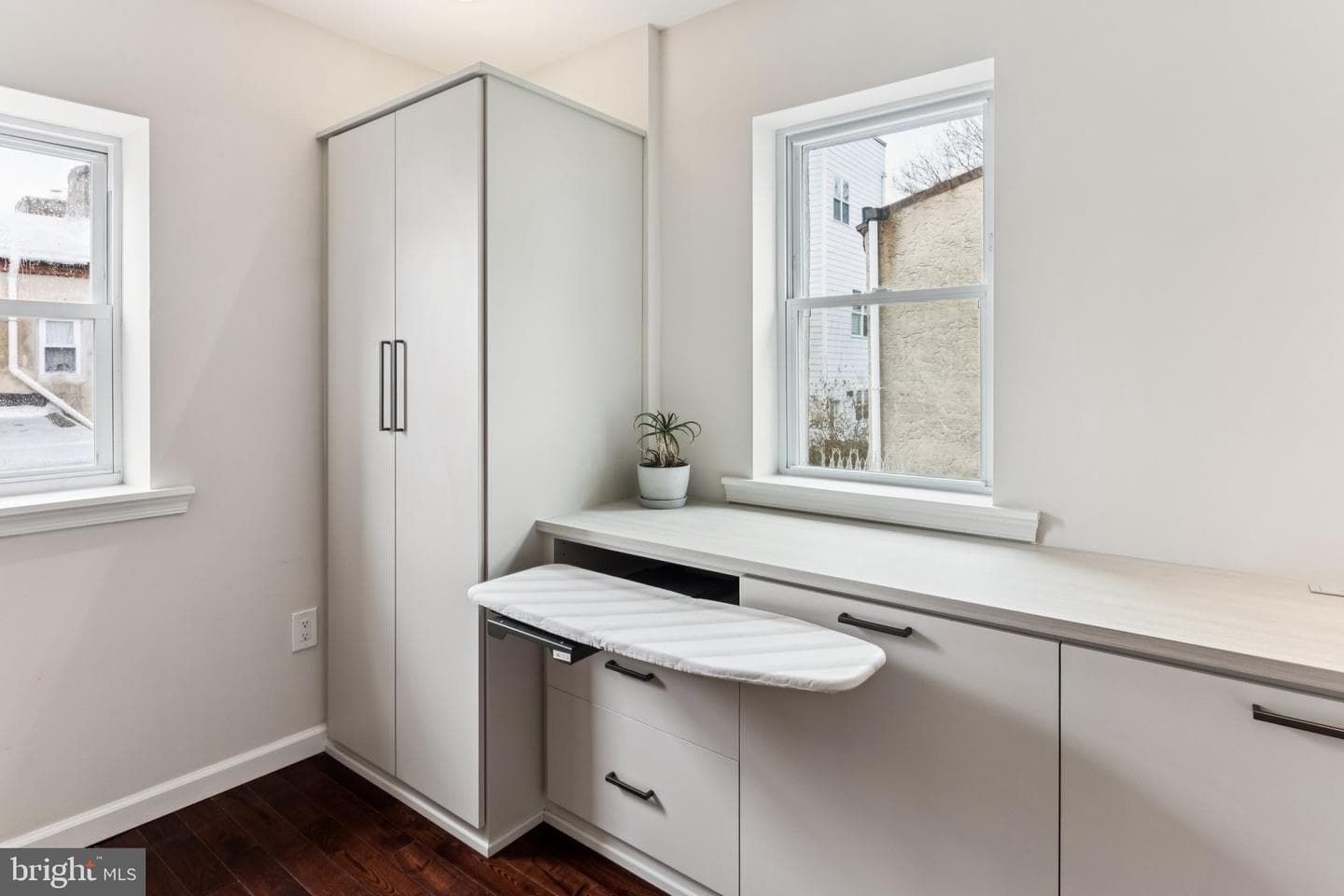 412 Dickinson Street photo 23