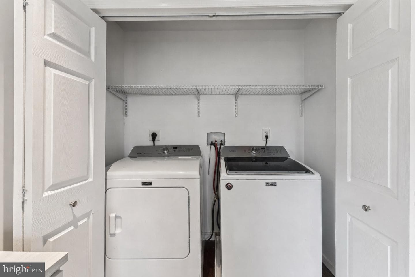 412 Dickinson Street photo 26