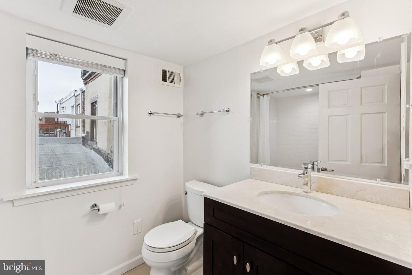 412 Dickinson Street photo 29