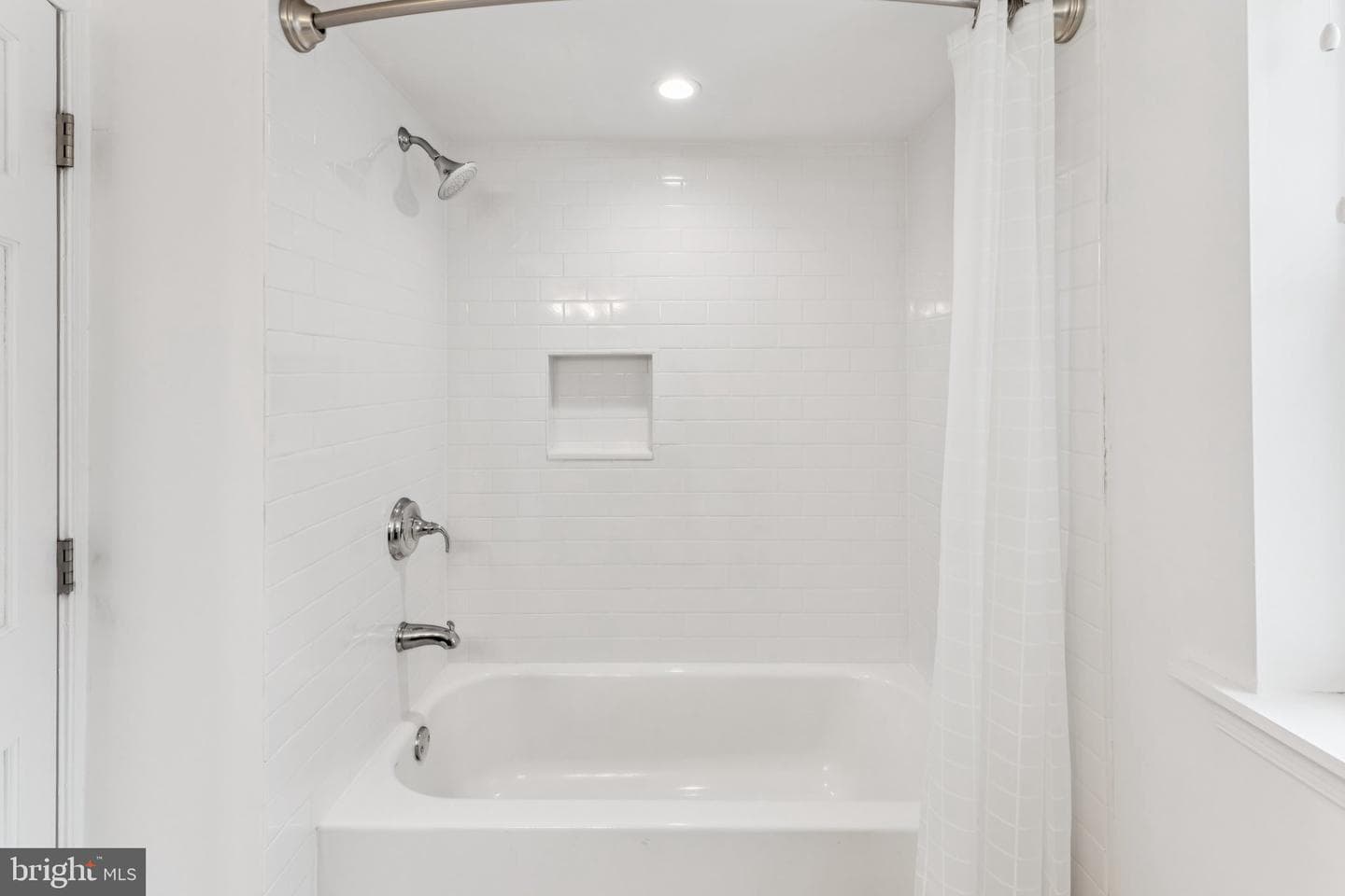 412 Dickinson Street photo 30