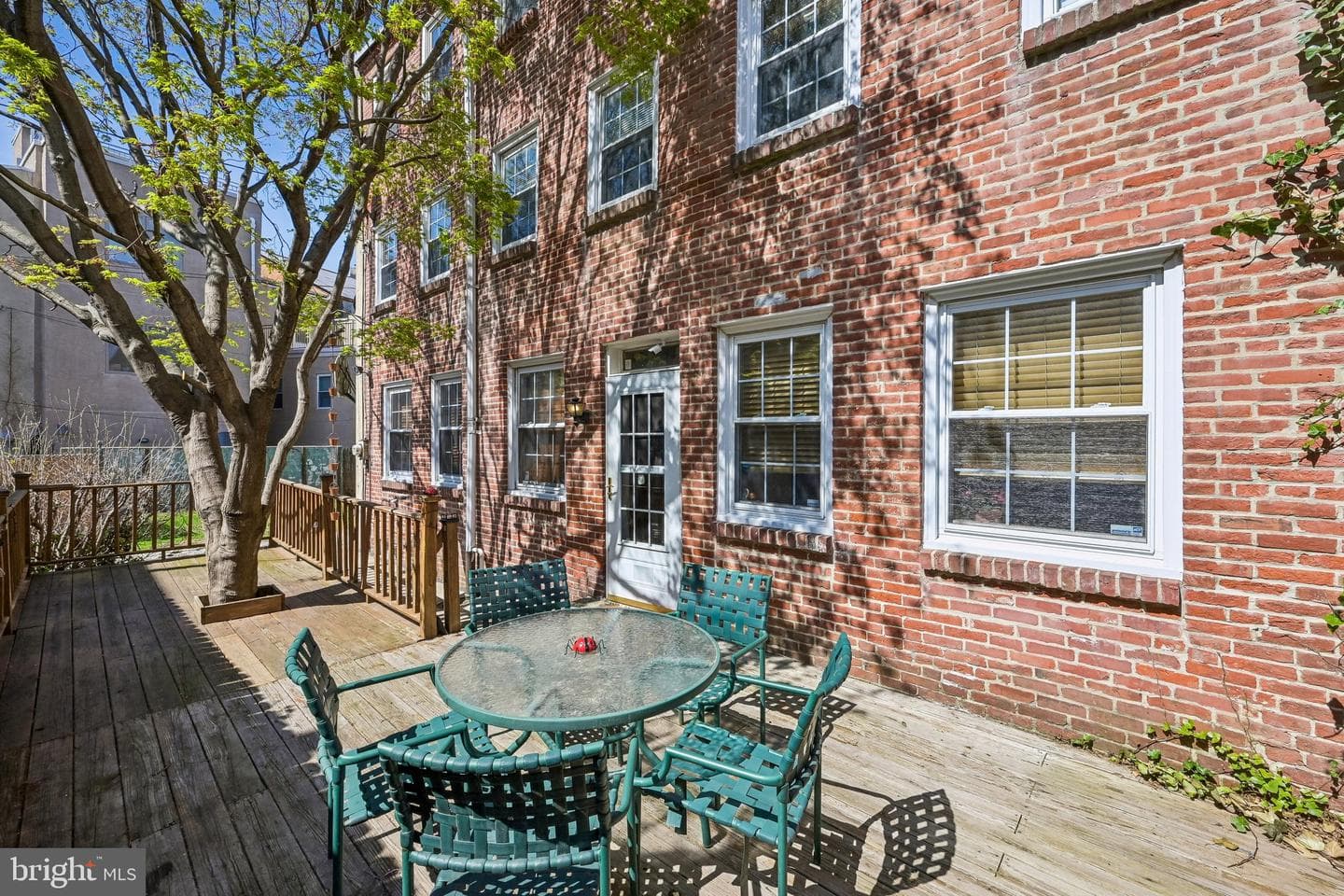 335-337r Poplar Street, Philadelphia