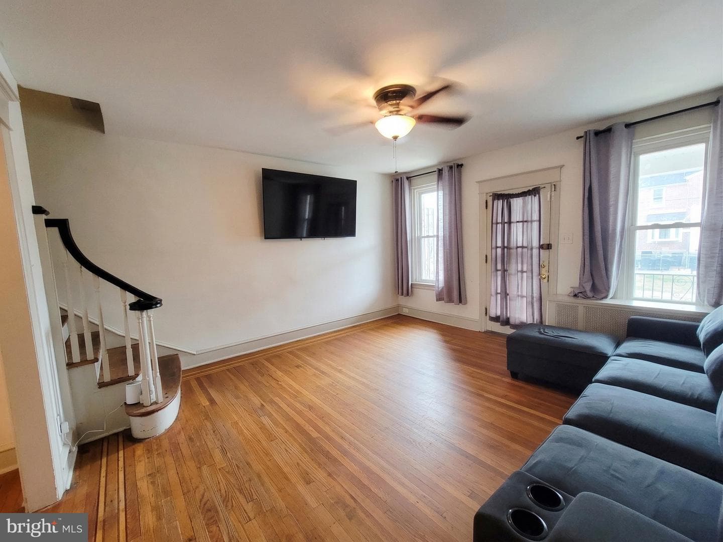 5823 Saul Street photo 5