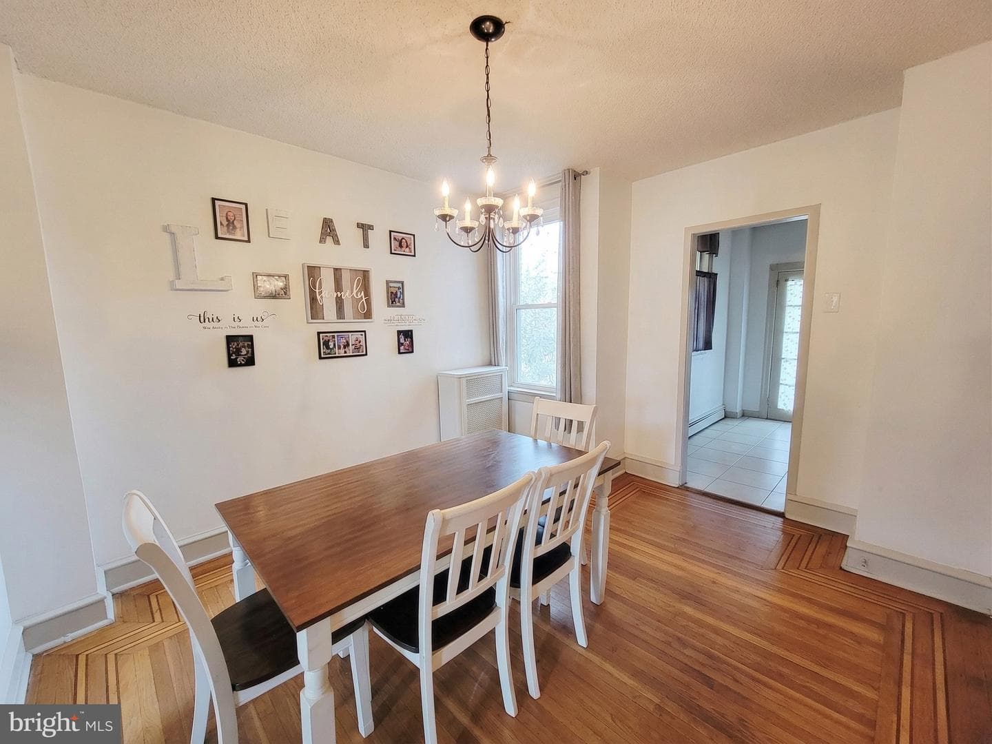 5823 Saul Street photo 7