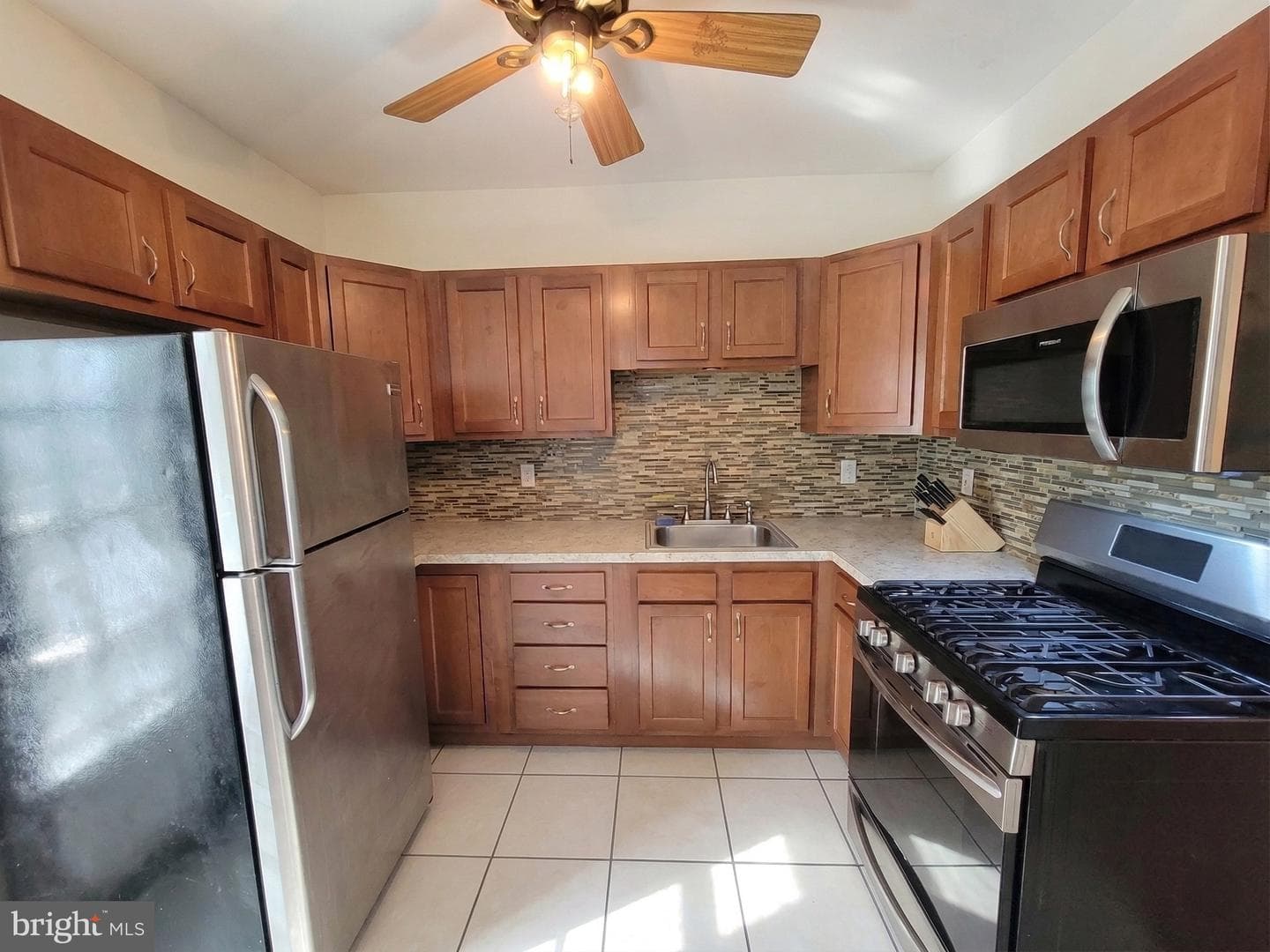 5823 Saul Street photo 8