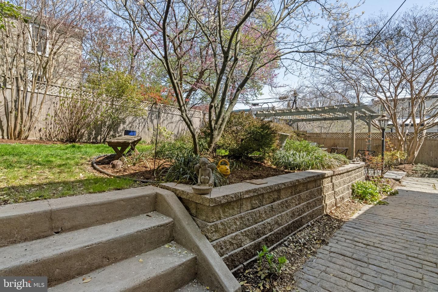 3534 Ainslie Street photo 112