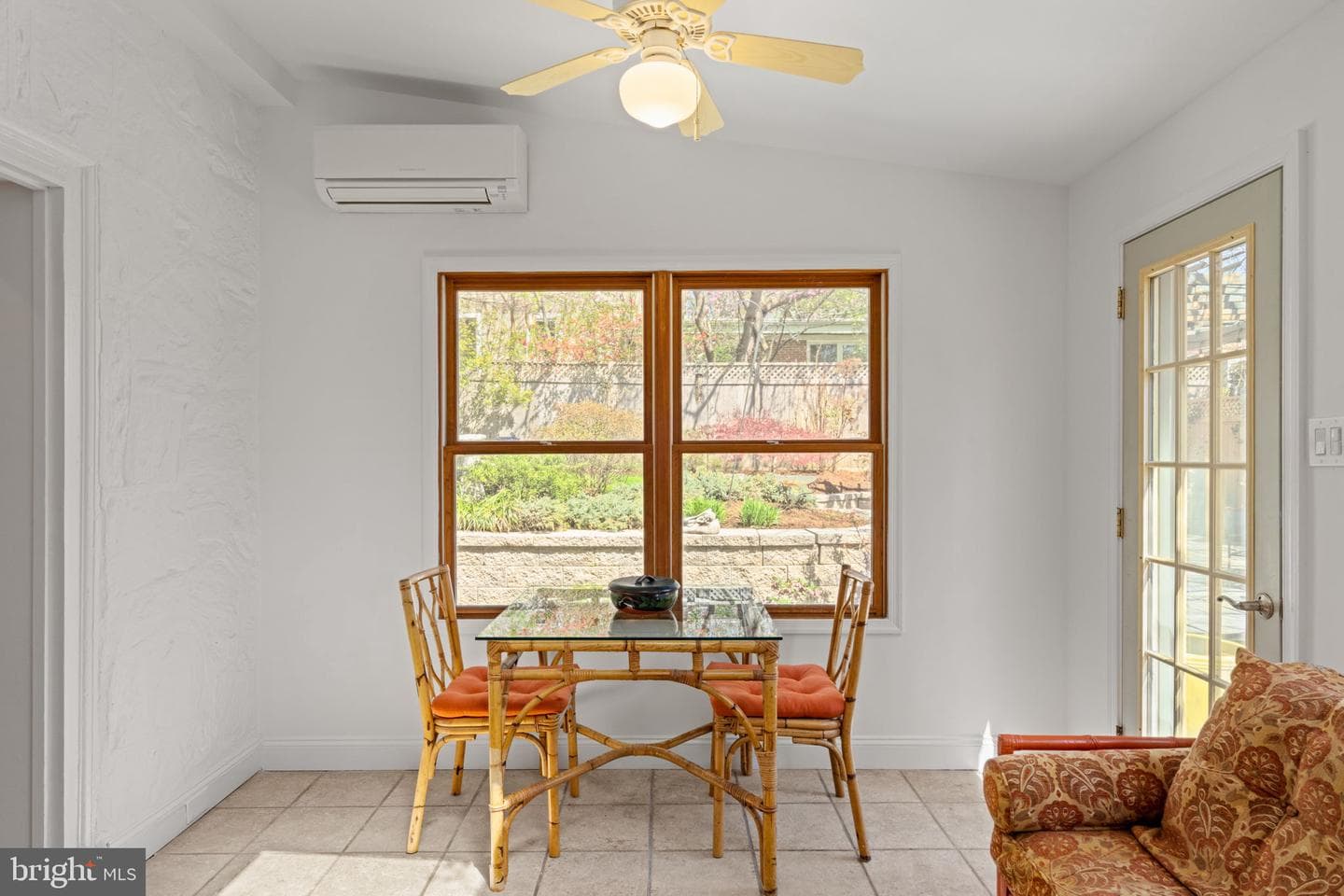3534 Ainslie Street photo 44