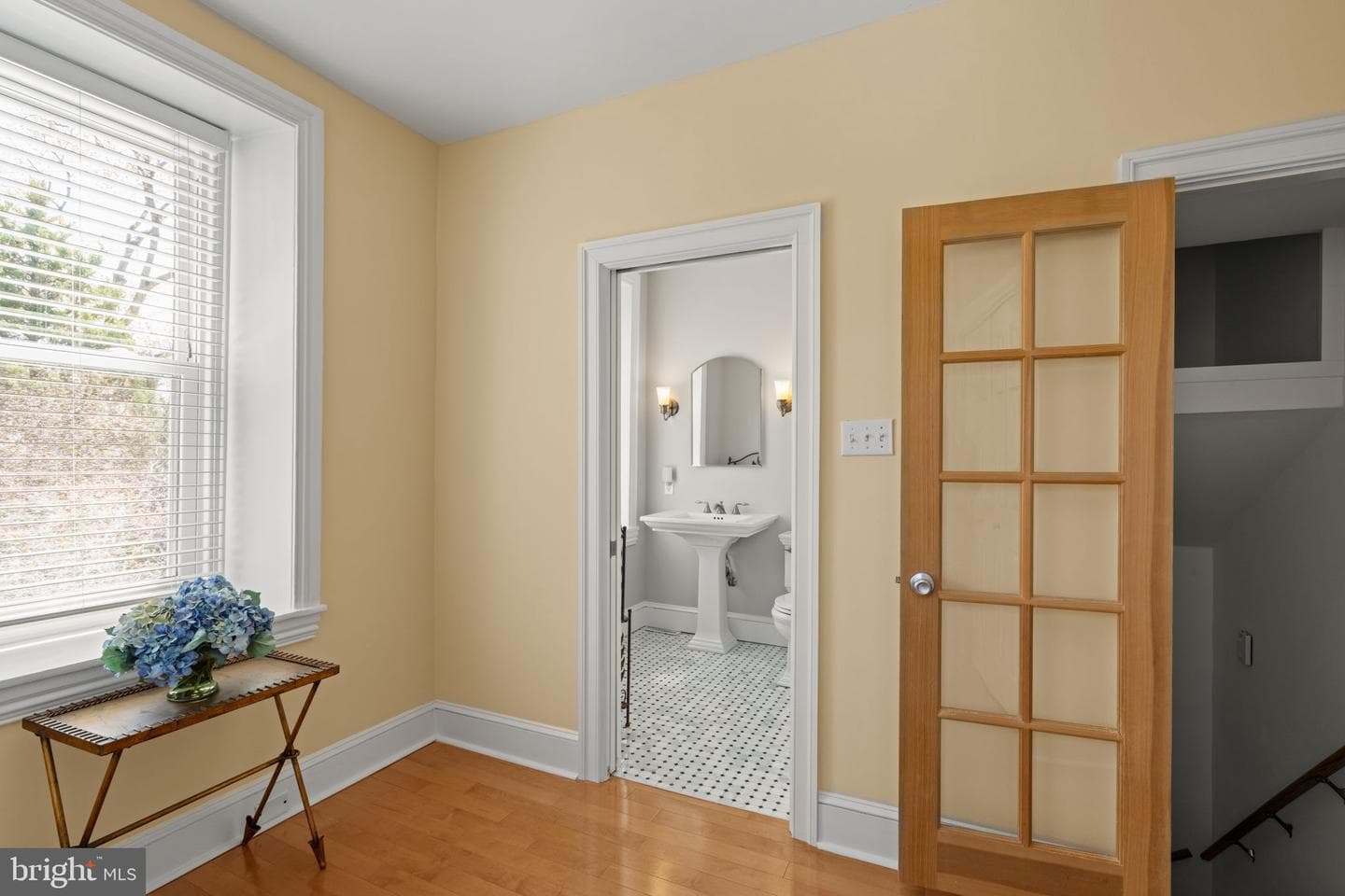 3534 Ainslie Street photo 56