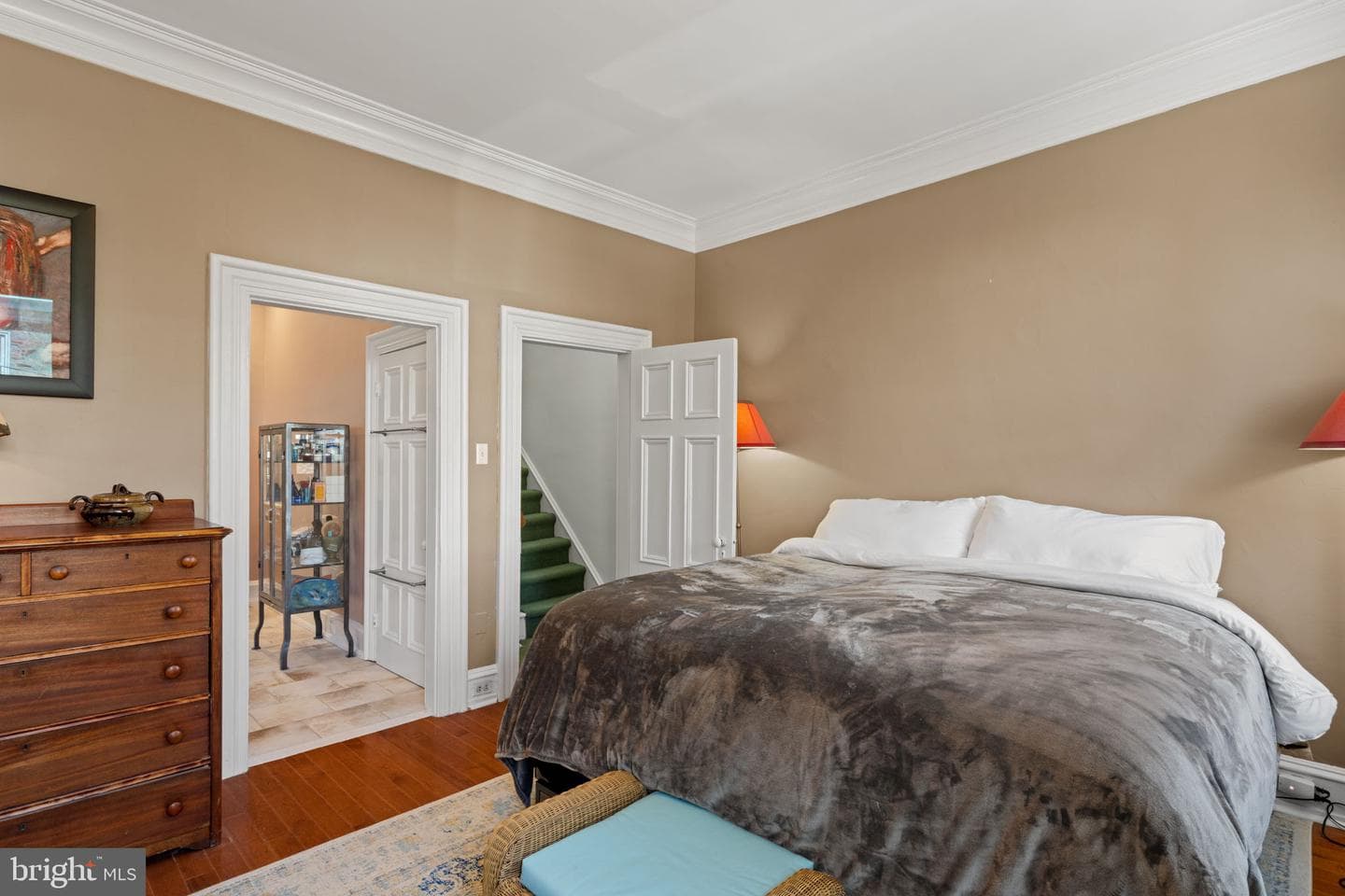 3534 Ainslie Street photo 77