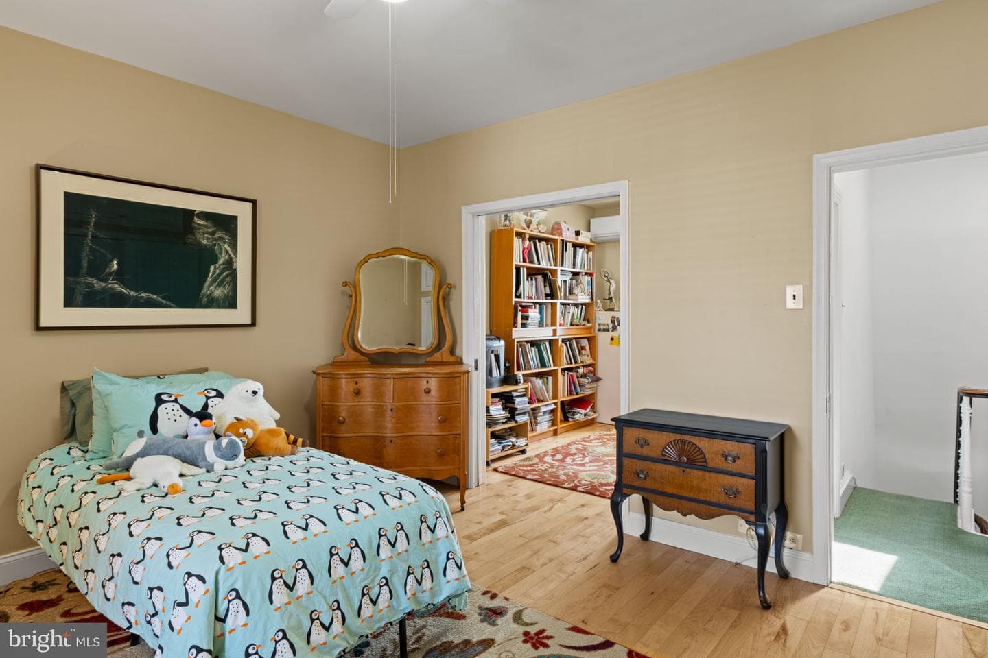 3534 Ainslie Street photo 85