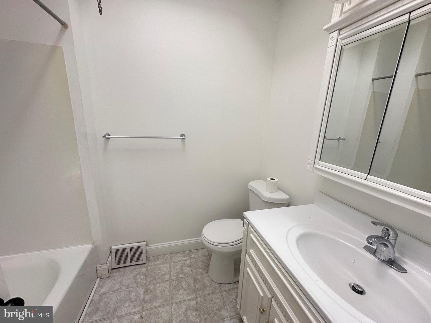 9009 Revere Street photo 11