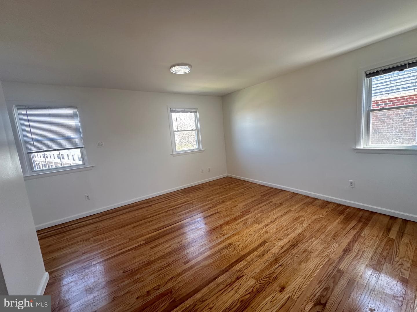9009 Revere Street photo 12