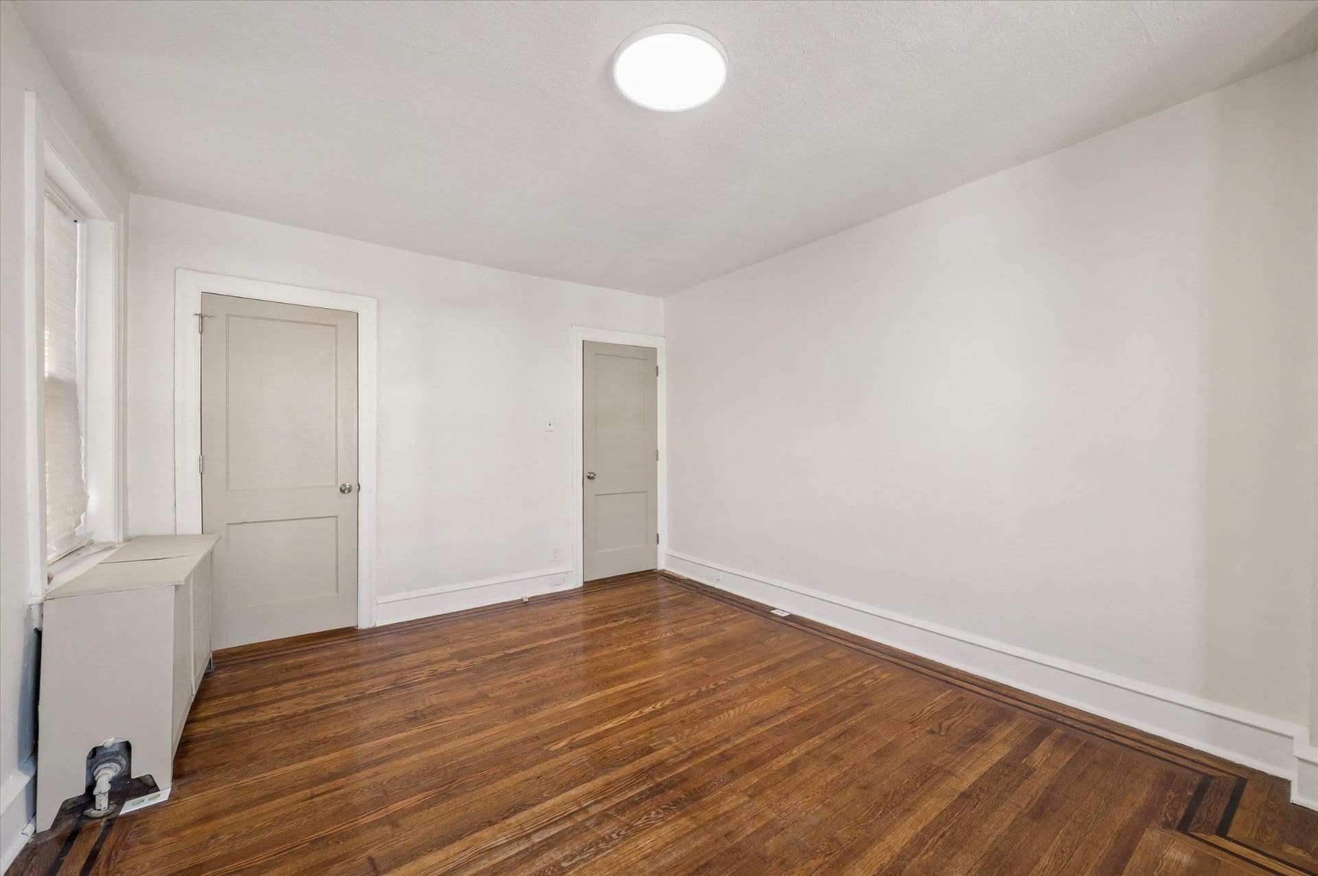 5949 Jefferson Street photo 18