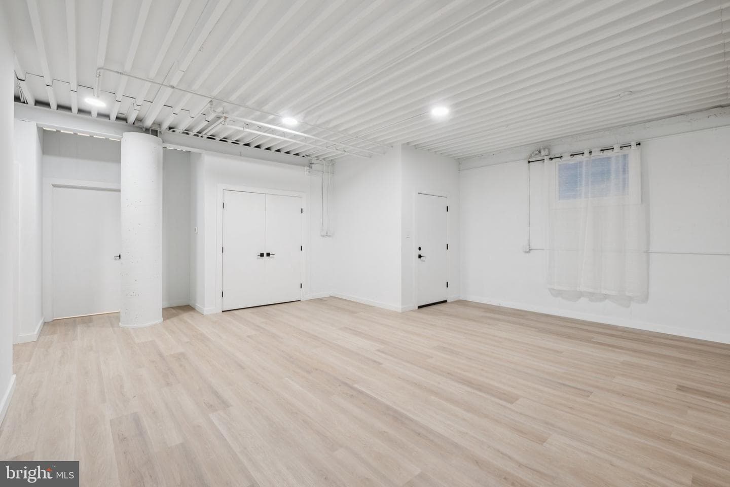 1116 N Bodine Street #c photo 12